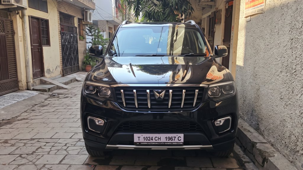 Mahindra Scorpio N Z8